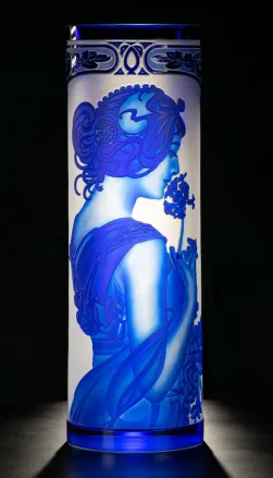 Vase aus geschliffenem Kristall blau SEB400MP
