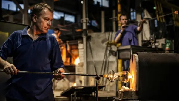 Herstellung von Kristallkronleuchtern