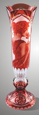 Vase aus geschliffenem Kristall rot A. Mucha SEB82C12585M
