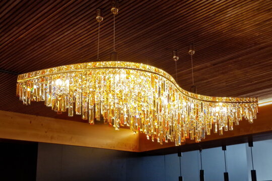 Auf den Flügeln der Kreativität: maßgeschneiderte Beleuchtungskörper für ein Gästehaus in Louny (CZ)